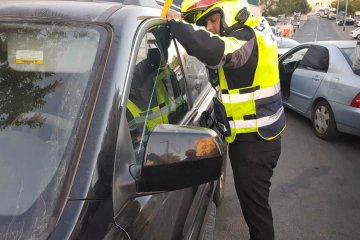 נתיבות: חולץ בשלום תינוק שננעל בשגגה ברכב