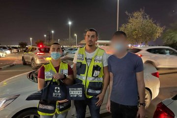 באר שבע: פעוט ננעל בשגגה ברכב, מתנדבי ידידים חילצו אותו בשלום • בידידים קוראים להורים לאמץ “כלל מפתח”