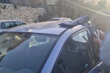 חיפה: פעוטה ננעלה ברכב. מתנדבי ידידים חילצו אותה בשלום • “הילדה ישבה רגועה ברכב וצפתה בסרטונים”