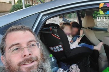תל אביב: פעוטה ננעלה בשגגה ברכב, מתנדב ידידים חילץ אותה בשלום • “סיפוק גדול לעזור לאנשים”