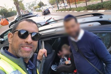 חדרה: פעוט ננעל בשגגה ברכב, מתנדב ידידים חילץ אותו בשלום • “תודה לידידים על תרומה מדהימה לקהילה” • צפו🎥