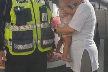פרדס חנה: מתנדב ידידים חילץ תינוקת שננעלה ברכב • ״האמא חיבקה את בתהּ, והודתה לי כשדמעות בעיניה״