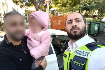 גבעת זאב: פעוטה ננעלה ברכב וחולצה בשלום על ידי מנהל צוות צפון ירושלים • “הגעתי במהירות, בזהירות ובנחישות וחילצתי את הילדה הקטנה”