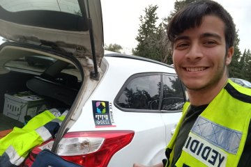 פארק איילון – קנדה: תינוק ננעל בשגגה ברכב, מתנדב ידידים חילץ אותו בשלום • “בחרתי בהצלת חיים”