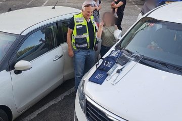 חיפה: שני פעוטות ננעלו בשגגה ברכב, מתנדבי ידידים חילצו אותם בשלום • “בדיוק סיימתי קריאה אחרת במסגרת הארגון והייתי קרוב מאוד