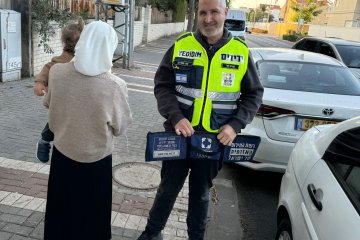 אשדוד: תינוק ננעל ברכב וחולץ בשלום ע”י מתנדבי ידידים”