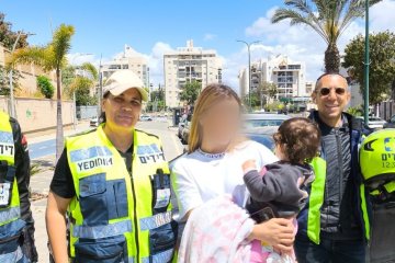 אשקלון: פעוטה ננעלה ברכב וחולצה בשלום על ידי מתנדבי ידידים • “המבט של האמא לאחר שהרכב נפתח נתן לי תזכורת למה אנחנו כאן”