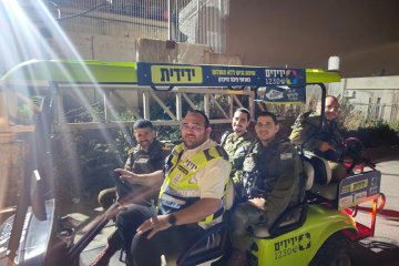 ה”ידידית” של ידידים סייעה למבקרים עם מוגבלות ולמבוגרים להגיע לציון יהושע בן נון בהילולא הגדולה