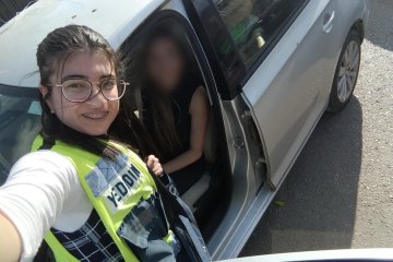 חדרה: פעוט ננעל בשגגה ברכב, מתנדבת ידידים חילצה אותו בשלום • ״לא חשבתי פעמיים ומיד יצאתי לסייע״ • צפו 🎥