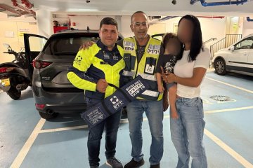 גני תקווה: פעוט ננעל בשגגה ברכב, מתנדבי ידידים חילצו אותו בשלום • “אימו הודתה לנו כשדמעות בעיניה”