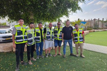 מושב ברוש: לאחר כארבע שעות של חיפושים אחר הנעדר שמעון ברוש הוא אותר כשהוא בהכרה מלאה על ידי מתנדבי ידידים