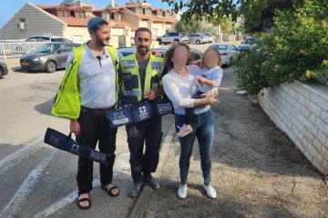 חיפה: ילדה ננעלה בשגגה ברכב, מתנדבי ידידים חילצו אותה בשלום