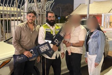 גבעת ברנר: תינוקת ננעלה ברכב בשגגה וחולצה בשלום ע”י מתנדבי ידידים • “זוהי מתנת יום ההולדת שלי”