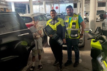 מכמורת: כלב ננעל ברכב לעיני בעליו, מתנדבי ידידים חילצו אותו בשלום • “גם בחופש מתנדבי ידידים זמינים בכל מקום” • צפו 🎥