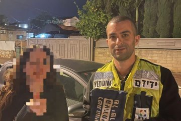 קדימה-צורן: תינוק ננעל ברכב בשגגה וחולץ בשלום ע”י מתנדב ידידים
