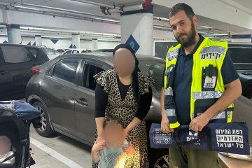 חריש: פעוט ננעל בשגגה ברכב, מתנדבי ידידים חילצו אותו בשלום • ״תוך 3 דקות מרגע הקריאה הפעוט היה מחוץ לרכב״