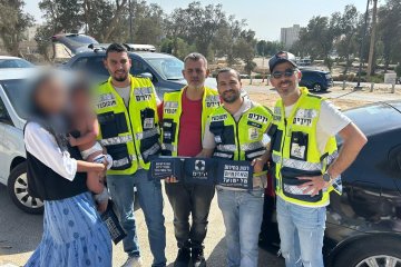 באר שבע: פעוט ננעל בשגגה ברכב, מתנדבי ידידים חילצו אותו בשלום • ״תחושה מדהימה של שליחות״