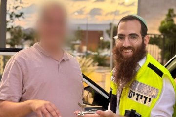 ראשון לציון: טבעת נתקעה סביב אצבע של גבר, מתנדב ידידים חילץ את האצבע בשלום