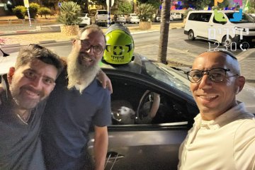 אשקלון: כלב ננעל ברכב וחולץ בשלום על ידי מתנדבי ידידים • “בעליו של הכלב שמח לקבל את כלבו בחזרה”