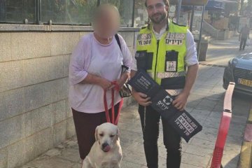 גני תקווה: כלב ננעל בשגגה ברכב, מתנדב ידידים חילץ אותו בשלום • “שמחה גדולה שיש לי את הזכות לעזור ברגעים כאלה”