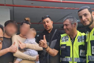 אילת: תינוקת ננעלה בשגגה ברכב, מתנדבי ידידים חילצו אותה בשלום