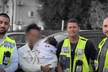 קרית גת: פעוטה ננעלה בשגגה ברכב, מתנדבי ידידים חילצו אותה בשלום • ״כיף לראות את המוטיבציה והאנרגיות של חבריי לסייע ברגעים כאלה״
