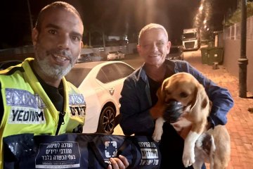 תלמי ביל”ו: כלב ננעל בשגגה ברכב, מתנדבי ידידים חילצו אותו בשלום