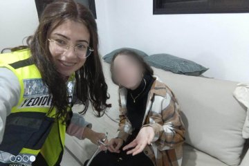 גבעת אולגה: טבעת של אישה נתקעה באצבעה – מתנדבי ידידים שחררו את הטבעת וחילצו את האצבע בשלום • “זו תחושה מדהימה שהצלחנו להקל עליה את הכאב”