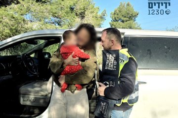 צור־הדסה: תינוקת ננעלה לבדה ברכב ומתנדב ידידים חילץ אותה בשלום