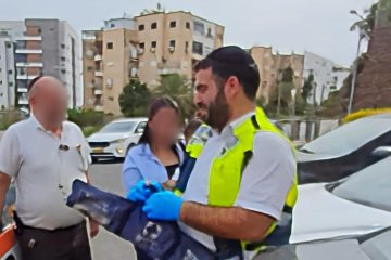 טבריה: פעוט ננעל בשגגה ברכב, מתנדב ידידים חילץ אותו בשלום