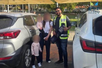 סביון: תינוקת ננעלה בשגגה ברכב, מתנדבי ידידים חילצו אותה בשלום • ״סיפוק אדיר להתחיל כך את היום״