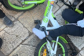 רמות: רגל של ילד נלכדה בפדל של אופניים • מתנדבי ידידים הוזעקו וחילצו אותו בשלום ובמהירות