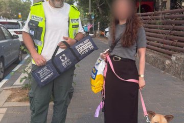 תל אביב: כלבה ננעלה ברכב וחולצה בשלום ע”י מתנדב ידידים