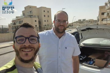 בית שמש: תינוק ננעל ברכב לעיני אימו וחולץ בשלום על־ידי מתנדבי ידידים