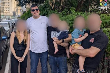 ראשון לציון: שני אחים ננעלו בשגגה ברכב, מתנדב ידידים חילץ אותם בשלום • “הלכתי מהמקום בתחושת סיפוק גדולה”