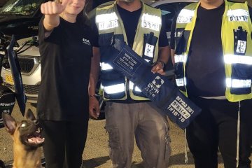 חולון: כלב ננעל בשגגה ברכב – מתנדבי ידידים חילצו אותו בשלום