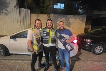 ביתר עילית: תינוקת ננעלה בשגגה ברכב וחולצה בשלום על ידי מתנדבי ידידים • צפו🎥