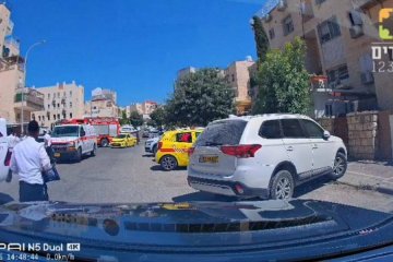 בית־שמש: פעוט ננעל לבדו ברכב וחולץ בשלום על־ידי מתנדבי ידידים • צפו🎥