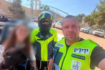 באר שבע: כלב ננעל בשגגה ברכב, מתנדבי ידידים חילצו אותו בשלום • ״תחושת סיפוק מדהימה בכל פעם מחדש״