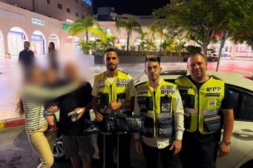 אשדוד: פעוט ננעל בשגגה ברכב, מתנדבי ידידים חילצו אותו בשלום • ״הפעוט חולץ כשהוא בריא ושלם״