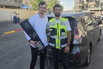 מודיעין עילית: פעוט ננעל לבדו ברכב וחולץ בשלום על־ידי מתנדבי ידידים • “הילד היה מזיע וחם למגע”