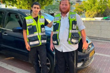 בית־שמש: פעוט ננעל לבדו ברכב וחולץ בשלום על־ידי מתנדבי ידידים • “ההורים לא האמינו”