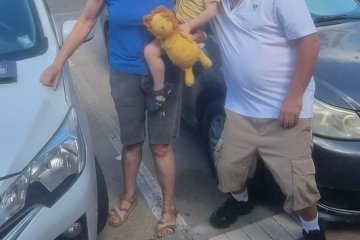 חיפה: ילד כבן שלוש ננעל בשגגה ברכב וחולץ בשלום ע”י מתנדב ידידים