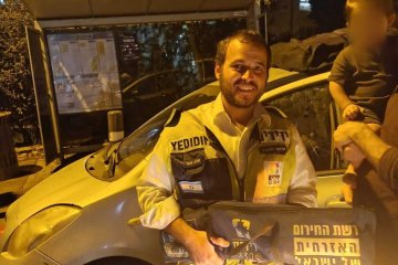 גילה: פעוט ננעל ברכב וחולץ בשלום על־ידי מתנדב ידידים
