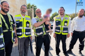 בית שמש: תינוקת ננעלה לבדה ברכב וחולצה בשלום על־ידי מתנדבי ידידים
