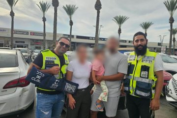 נתיבות: פעוטה ננעלה בשגגה ברכב, מתנדבי ידידים חילצו אותה בשלום • ״ההורים הודו לנו ולהקב״ה״