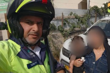 רמת גן: תינוק ננעל ברכב בשגגה, מתנדב ביחידת האופנועים של ידידים חילץ אותו בשלום • בידידים קוראים להורים לאמץ “כלל מפתח” • צפו🎥