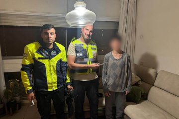 באר שבע: טבעת נתקעה באצבע של נער – מתנדבי ידידים חילצו אותה בשלום • ״כיף לראות את האושר בפניו של מבקש הסיוע״