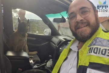 הר־הדר: כלב ננעל בשגגה ברכב וחולץ בשלום על ידי מתנדב ידידים