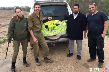 ניצנים: יחידת הג׳יפים של ידידים מחלצת ג׳יפ סופה צה״לי ששקע בשטח • צפו